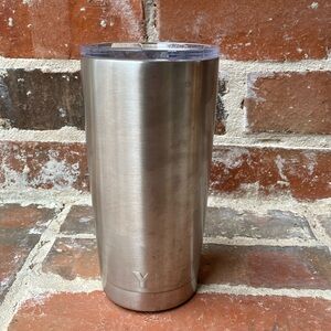 YETI 20 oz. Rambler Travel Mug Cup